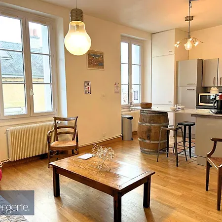 La Porte Magenta - Plein Centre - Laconciergerie Poitiers